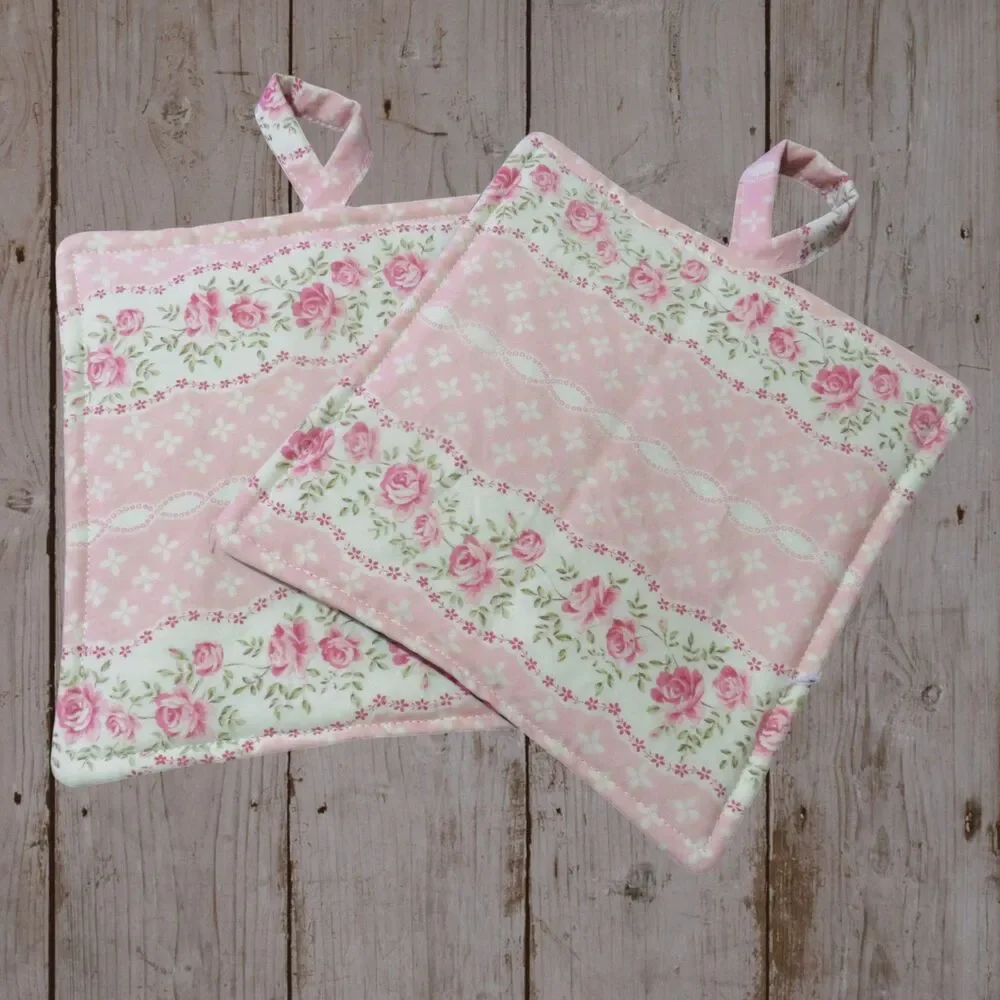 Handmade Potholder, Set of 2, Reversible Christmas Pink Roses and Yellow Roses